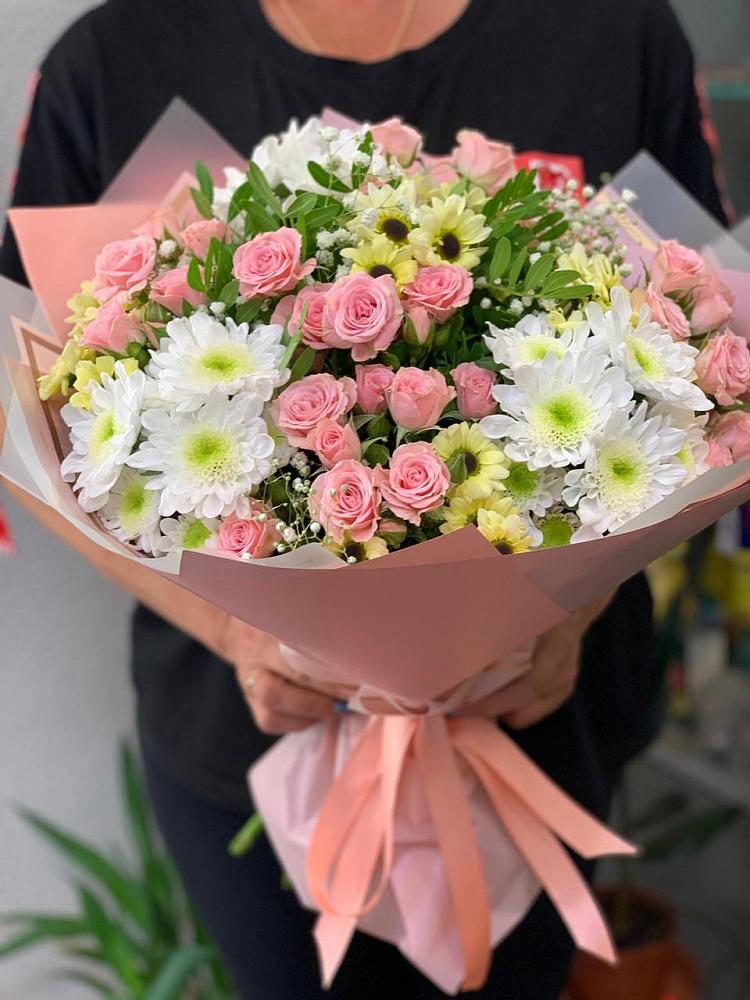 Букет цветов из: Розы и Хризантемы в Аничково