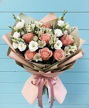 Букет цветов из:  Розы, Альстромерии и Лизиантусы в Аничково