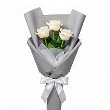 Букет 3 белые розы в Аничково