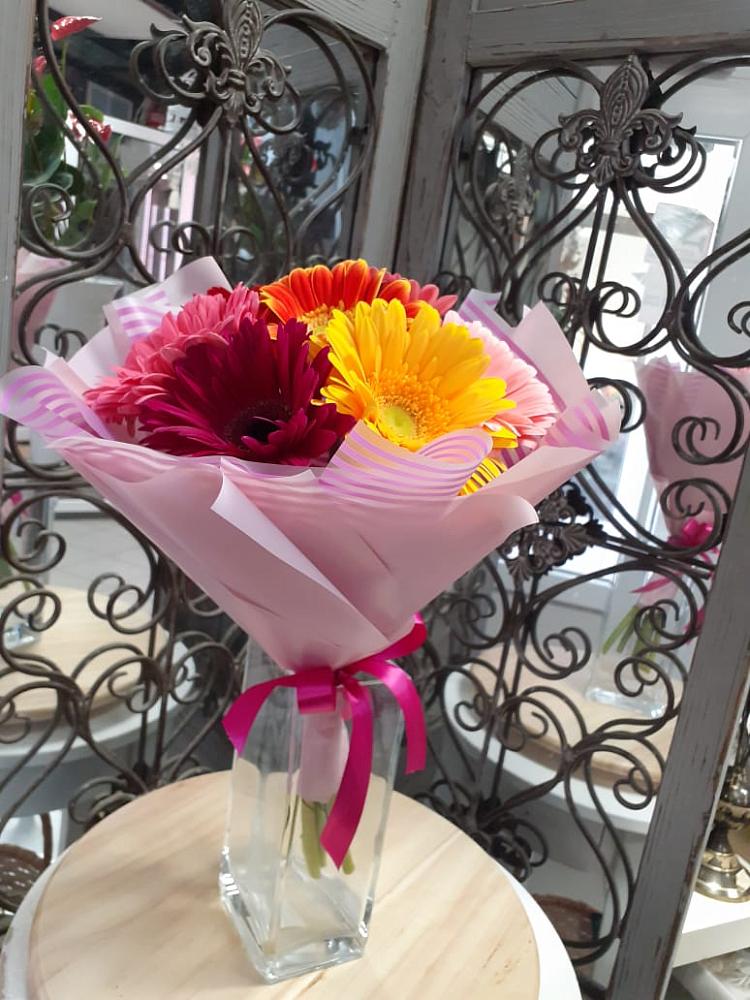 Букет цветов из: Герберы в Аничково