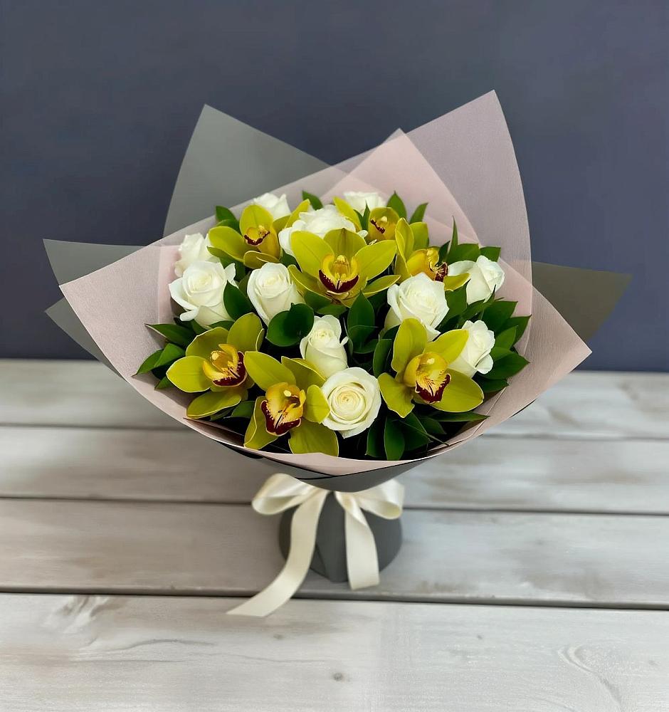 Букет цветов из: Орхидеи и Розы в Аничково