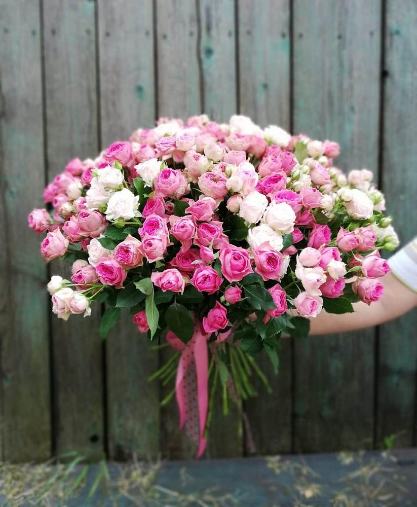 Букет Розовые кустовые розы Натали и Лав Лидия в Аничково