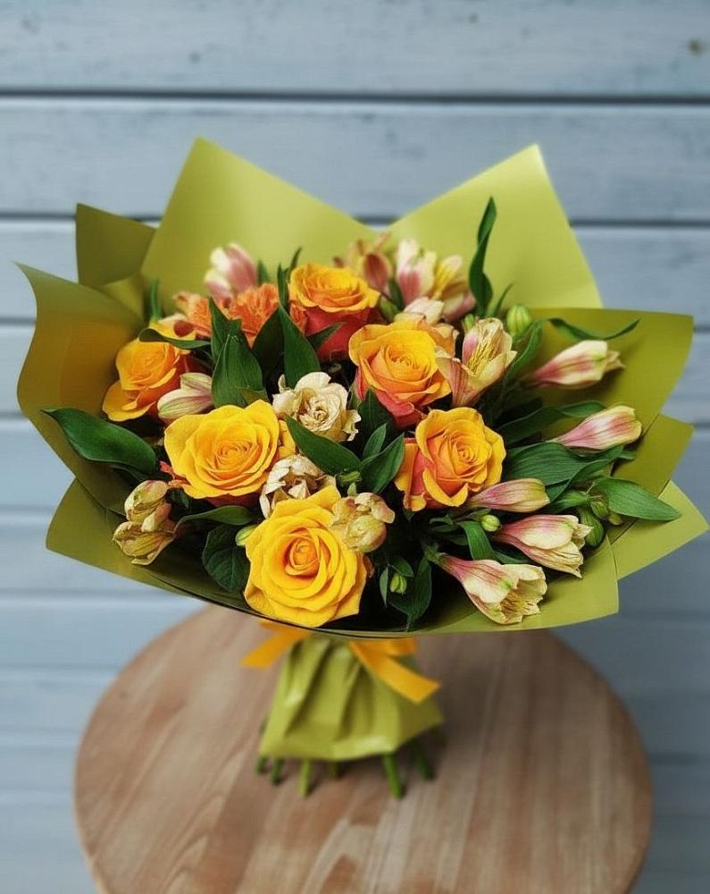 Букет цветов из: Альстромерии и Розы в Аничково