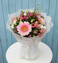 Букет цветов из:  Герберы, Альстромерии и Лизиантусы в Аничково