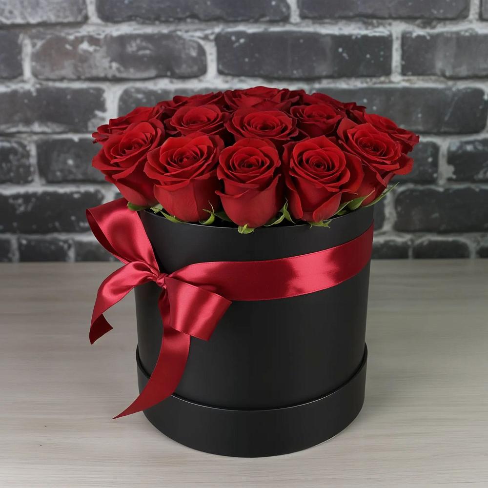 Цветочная композиция из Розы в шляпной коробке в Аничково